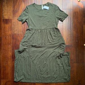olive Bellamie maxi dress (L)